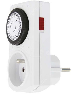 EMOS časovač - mechanická spínací zásuvka 15FD/3A P5504