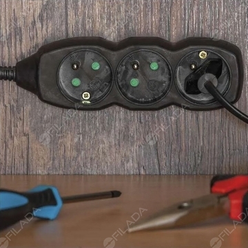 EMOS prodlužovací kabel 3 zásuvky 3m černý PC0315R - EMOS prodlužovací kabel 3 zásuvky 3m černý PC0315R 1902230301